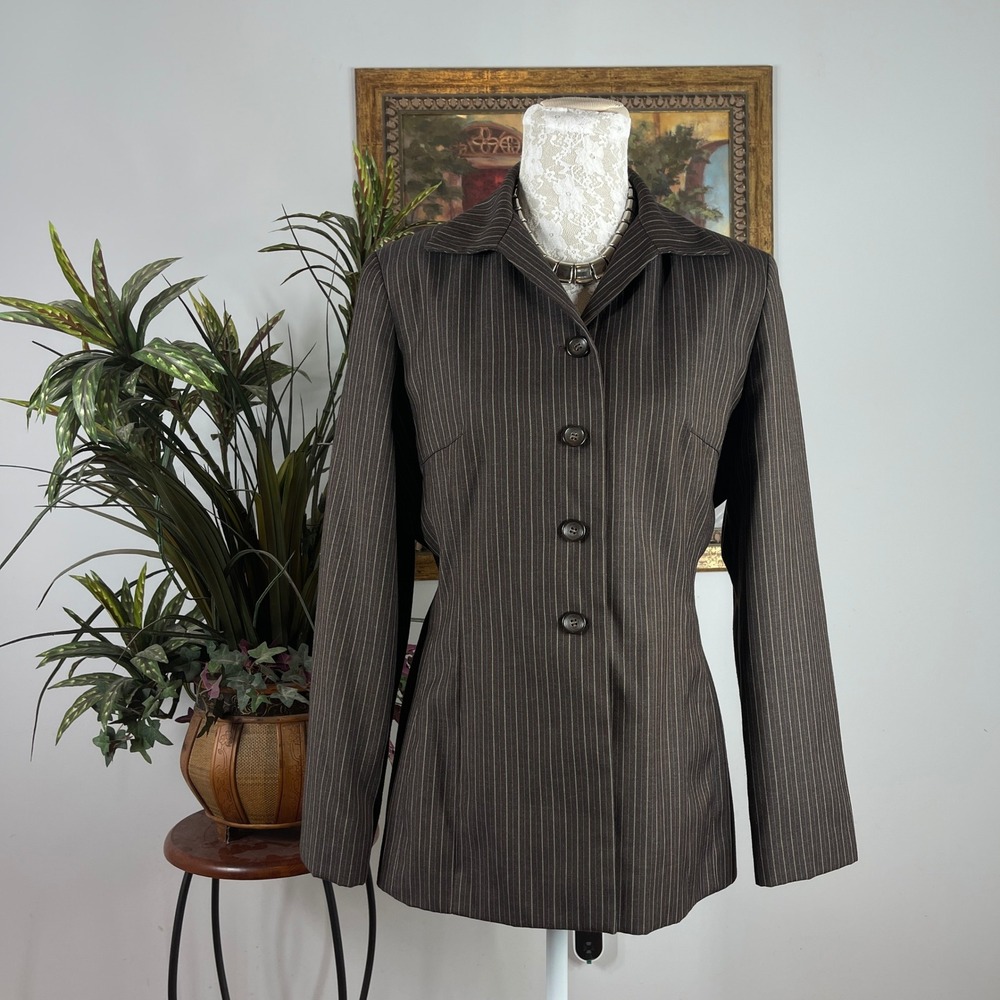 Levine Classics Blazer Women 8 Brown Pinstripe Poly Rayon Tailored Button Jacket